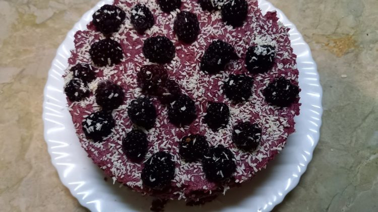 Свекольный торт без выпечки